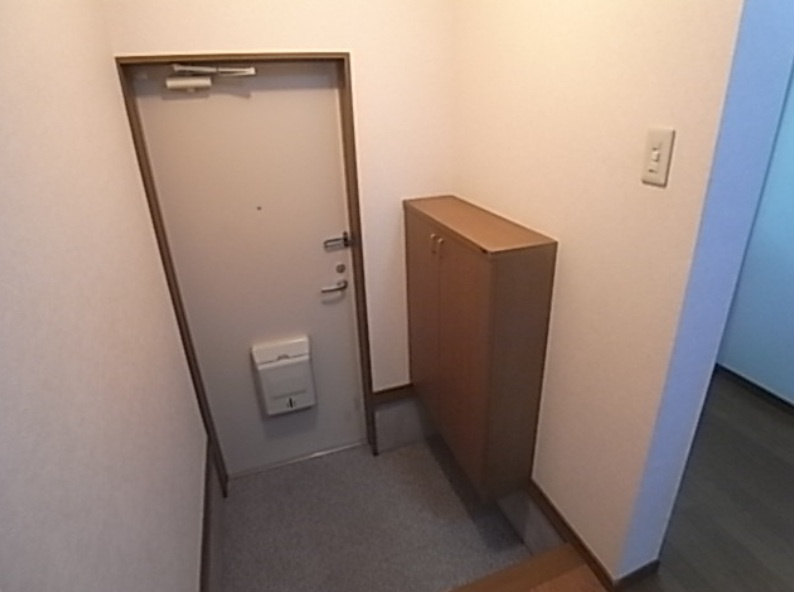 藤田ハイツの玄関