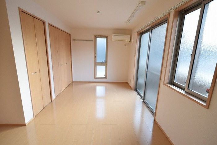 グランメール楠の居間・リビング