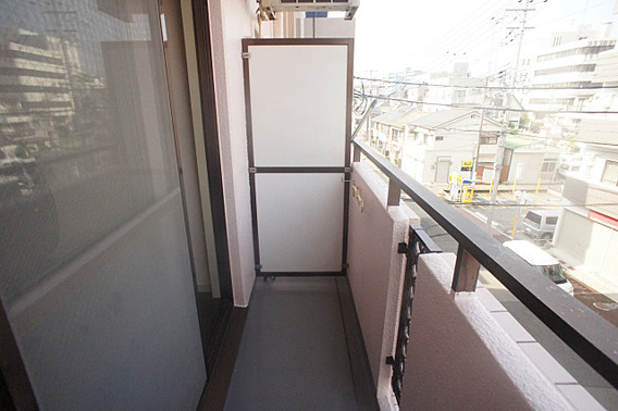 クリスタルコート下山手のバルコニー