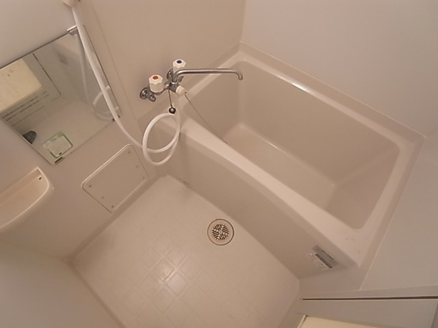 サンシャイン北神戸の浴室