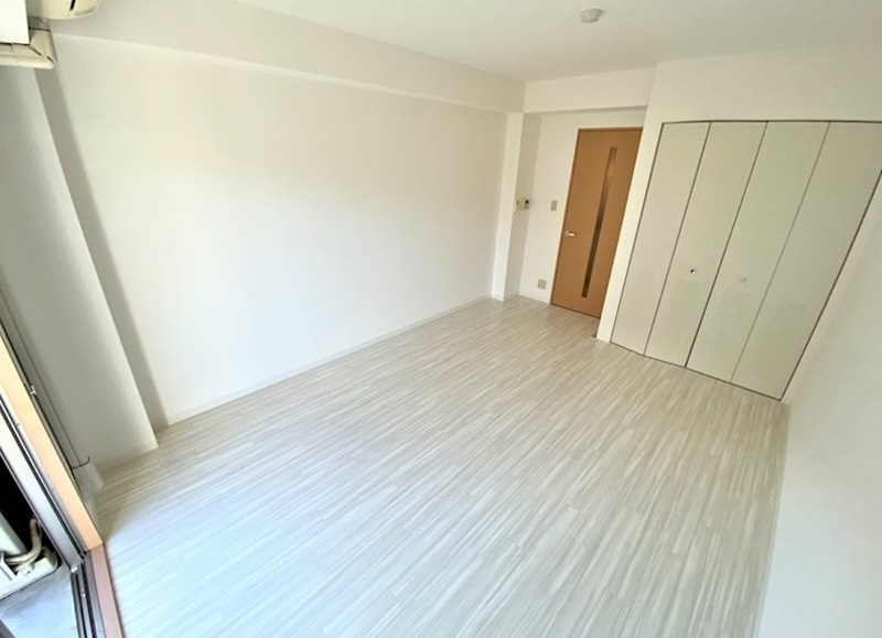 サンシャイン北神戸の居間・リビング