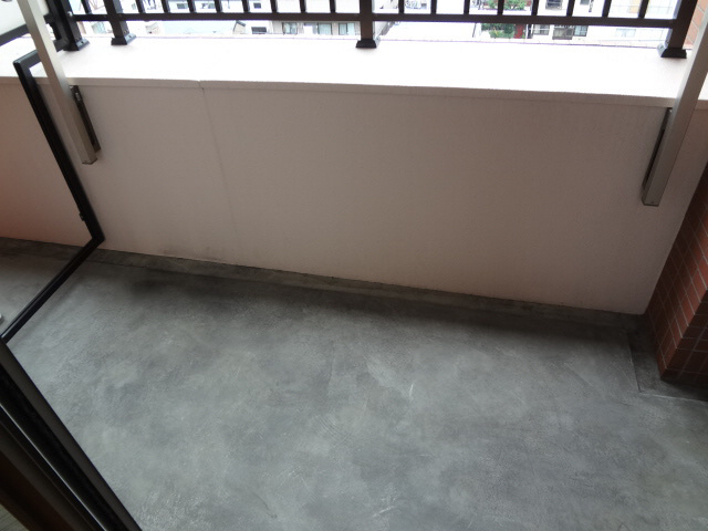 カトルセゾンのバルコニー