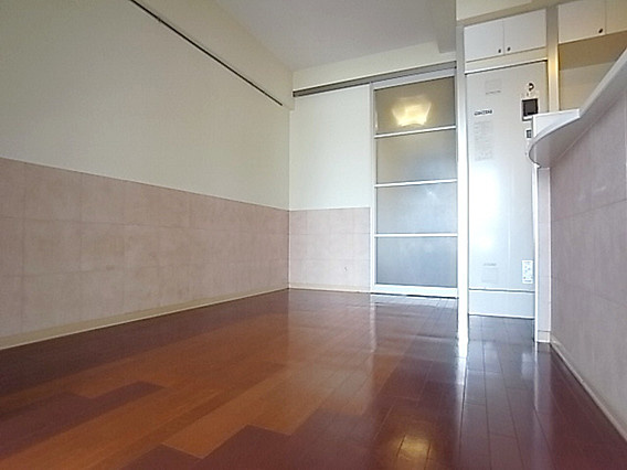 カトルセゾンの居間・リビング