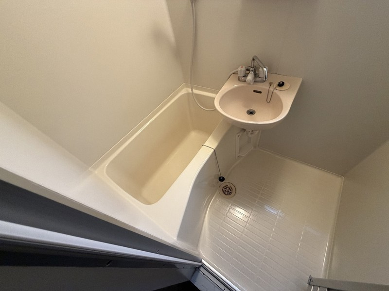 メゾンド大井の浴室