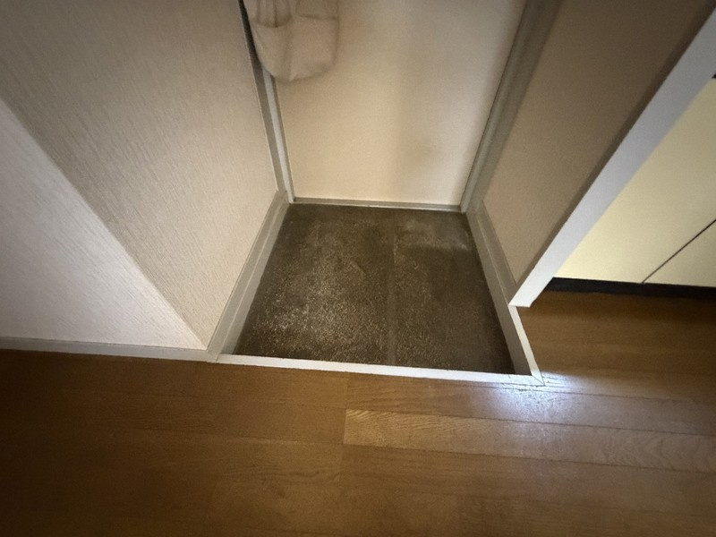 メゾンド大井の玄関