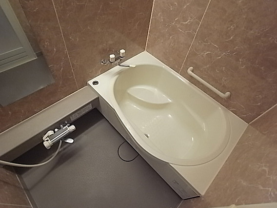 カトルセゾンの浴室