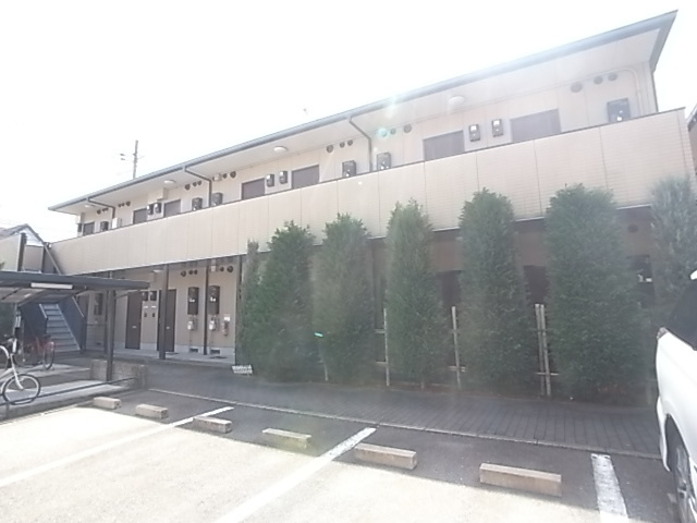 ラッキータウン二番館の外観