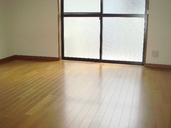 ウッディ六甲の居間・リビング