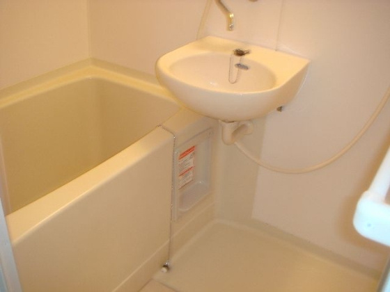 ウッディ六甲の浴室