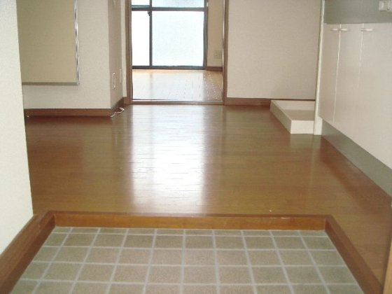 ウッディ六甲の玄関