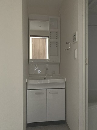 クリエイトビュー三宮磯上の洗面所