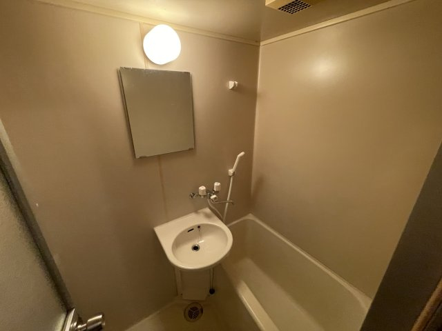 大石北町マンションの浴室