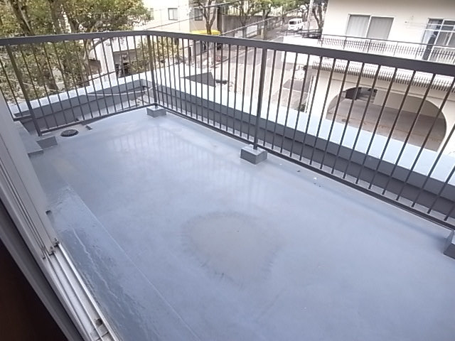 ときわ上筒井レクランのバルコニー