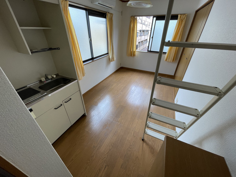 フジワラハイツB棟の居間・リビング