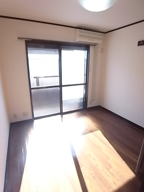 ステラハウス4-500の居間・リビング