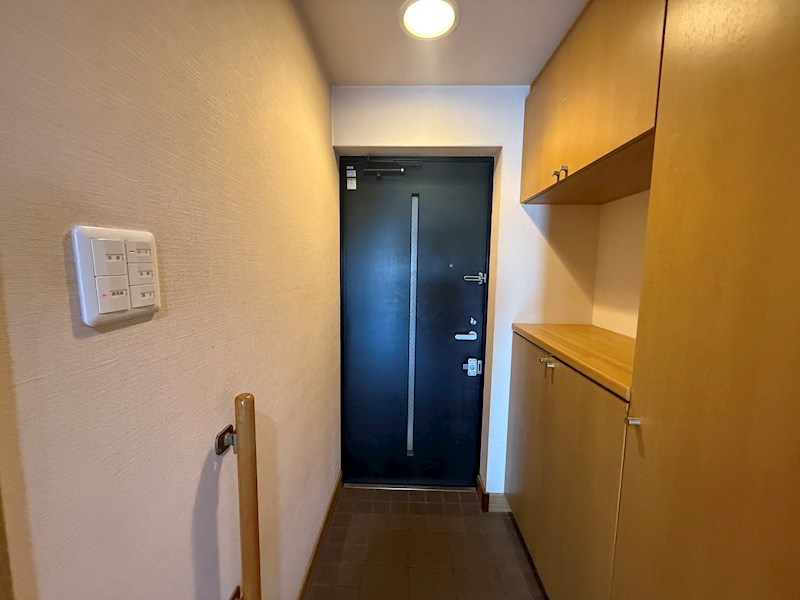 本山センチュリーマンションの玄関