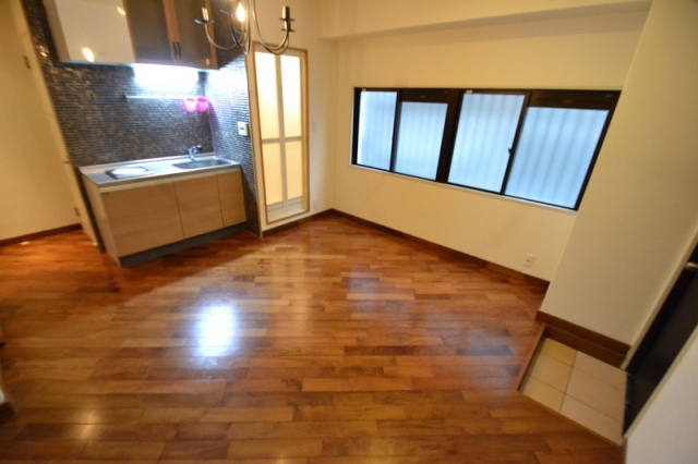 ハイツグラナダの洋室