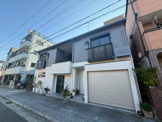 ラフィーナエムの外観