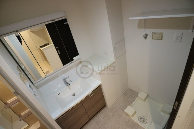 フェリシエ住吉本町の洗面所