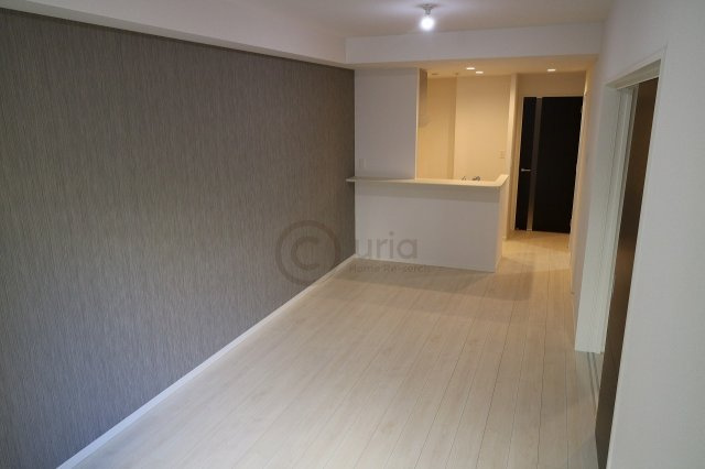 フェリシエ住吉本町の居間・リビング