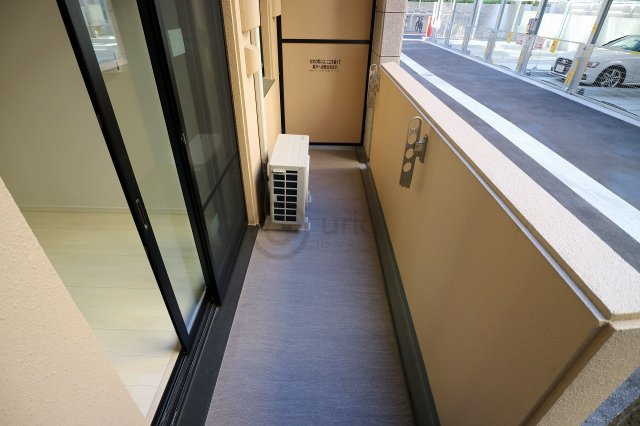 フェリシエ住吉本町のバルコニー