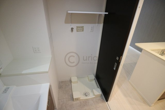 フェリシエ住吉本町の洗面所