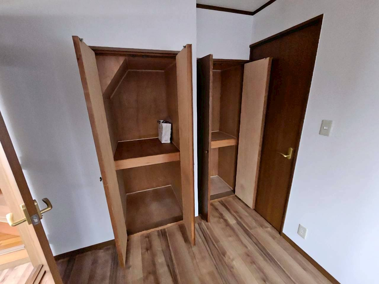 松家貸家の収納