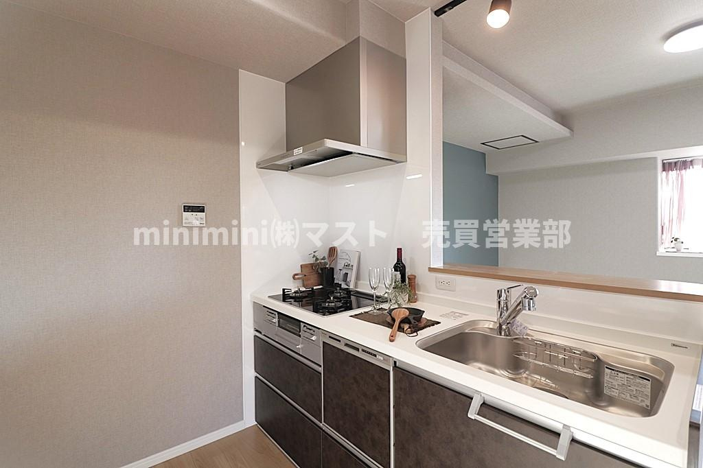 ノバカネイチ堂島2番館のキッチン