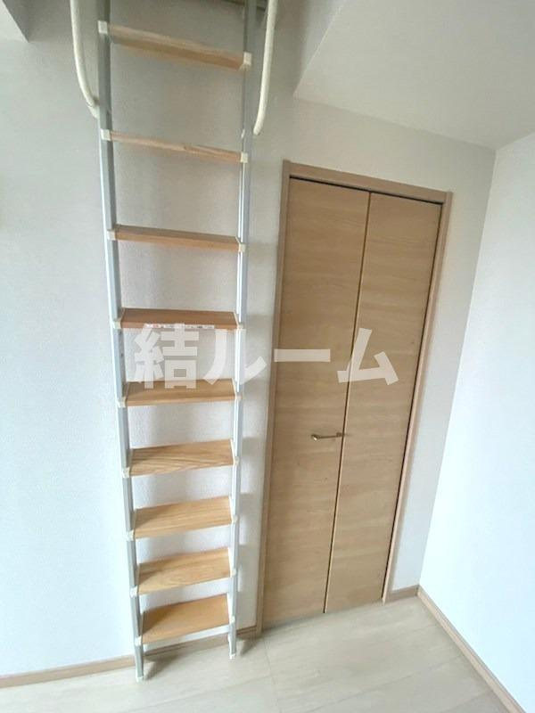 中野区若宮２丁目のアパートの収納