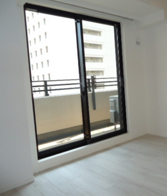 ザ・パークワンズ芝公園の居間・リビング