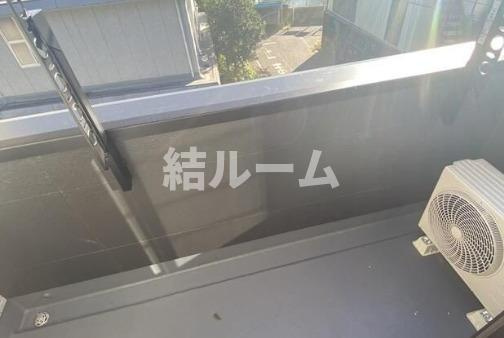 板橋区新河岸３丁目のアパートのバルコニー
