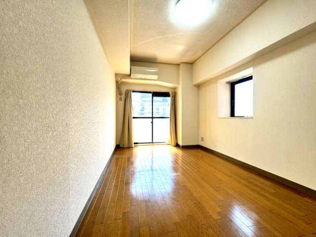 カサベラ岡本の居間・リビング