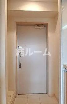 江東区亀戸８丁目の賃貸マンションの玄関