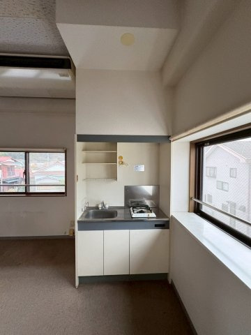 足柄上郡大井町金子の店舗事務所の内装