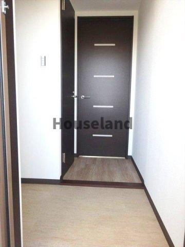 NEXTAGE吉田の玄関