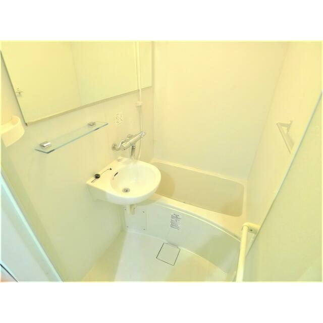 ノーブル・コート柳沢の浴室