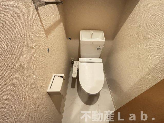 ハイムセラ宇土駅前のトイレ|※号室違いのお写真です。