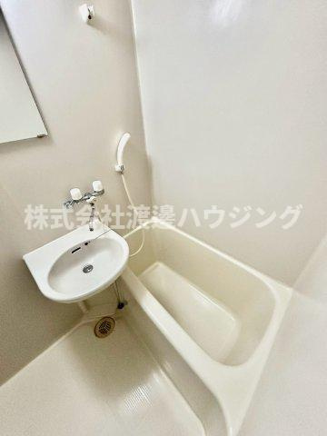 粋和ビルの浴室