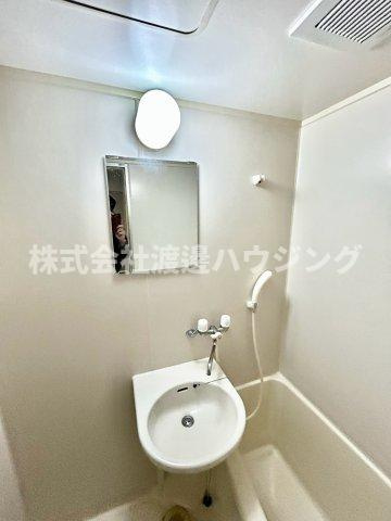 粋和ビルの洗面所