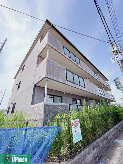 ベルフラワーBSの外観