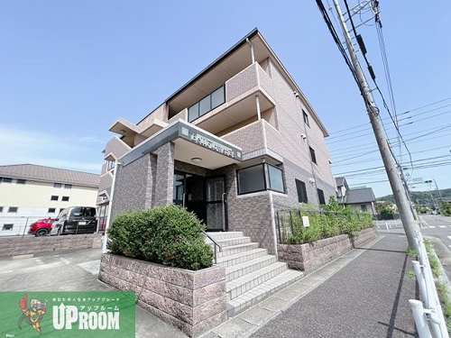 ベルフラワーBSの外観