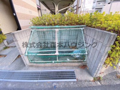 【その他共用部分】 | 　Ritz香里園 | 専用ごみ置き場です