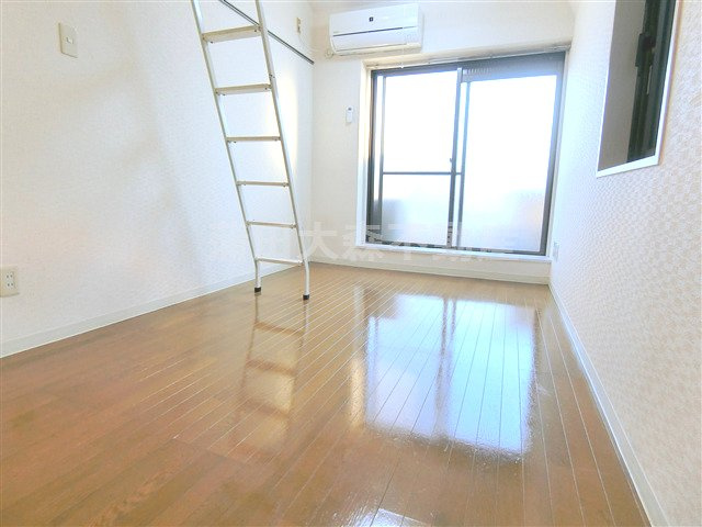 第36シンエイビルの居間・リビング