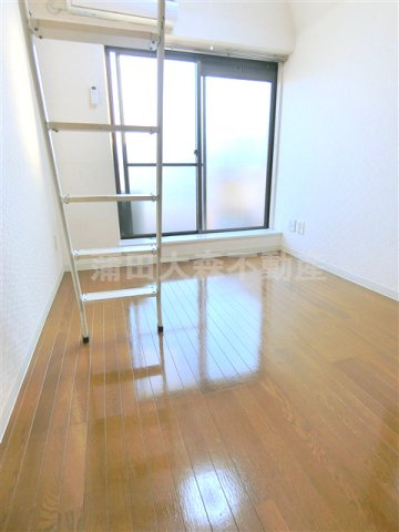 第36シンエイビルの居間・リビング