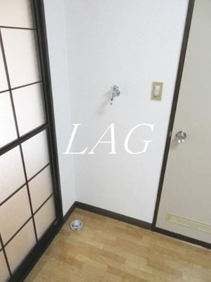 【設備】 | サニーハイツ中村 | 洗濯機置き場です