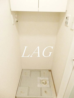 【設備】 | フェニックス高田馬場弐番館 | 洗濯機置場です。
