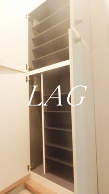 【玄関】 | カーサヴィアンカ | 玄関です。