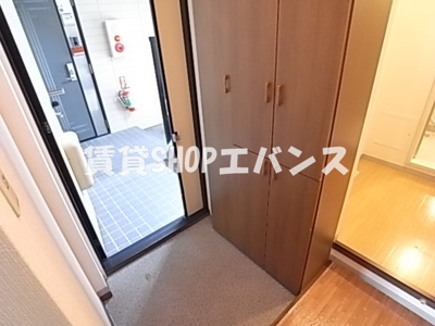 【玄関】 | ニュー・トリヴァンベールユアサ