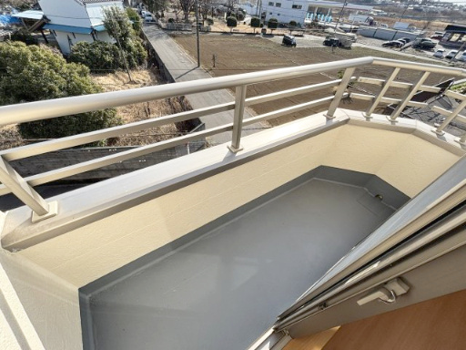 【バルコニー】