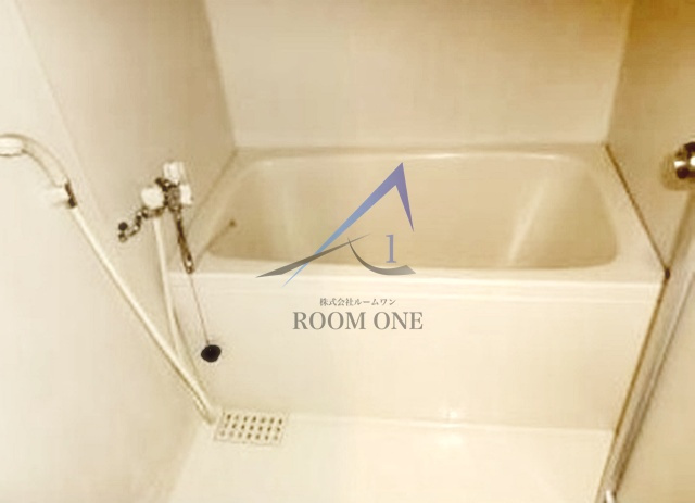 リーフロックの浴室|お風呂です。